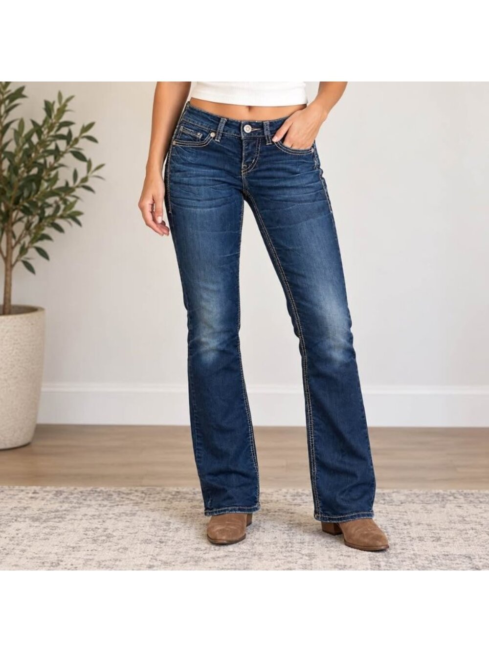 Silver Jeans Co Tuesday Low Baby Boot Jeans W25 Dark Wash